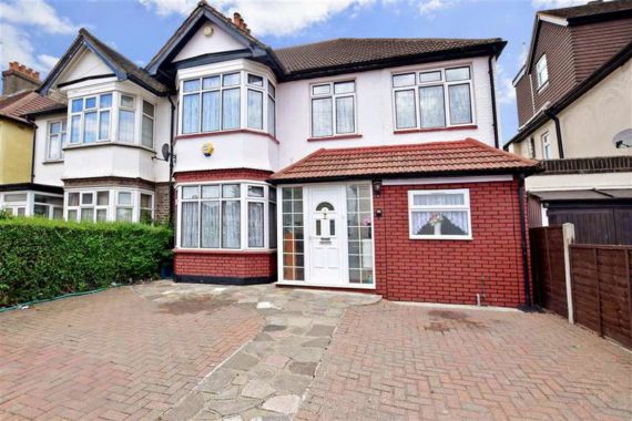 5 Bedroom Semi-Detac...